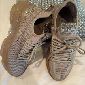 Steve Madden SM NY90